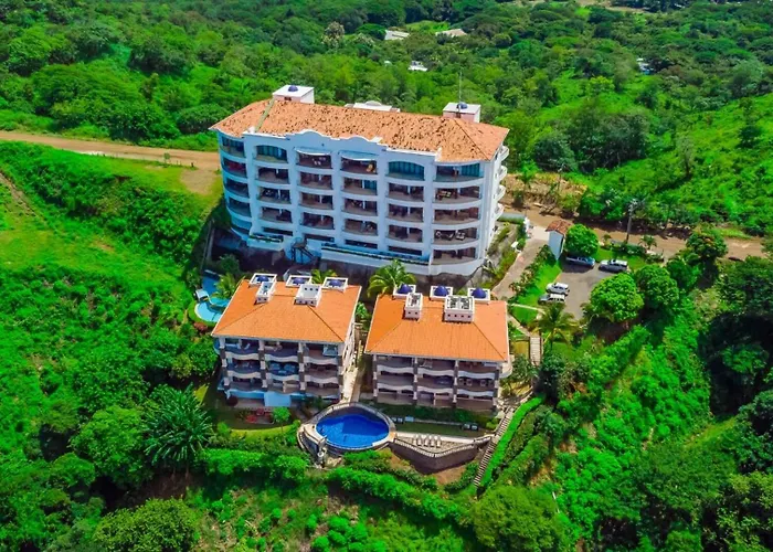 Apartment 2 Bedroom Luxury Condo, Two Pools, Ocean Views Playa Flamingo